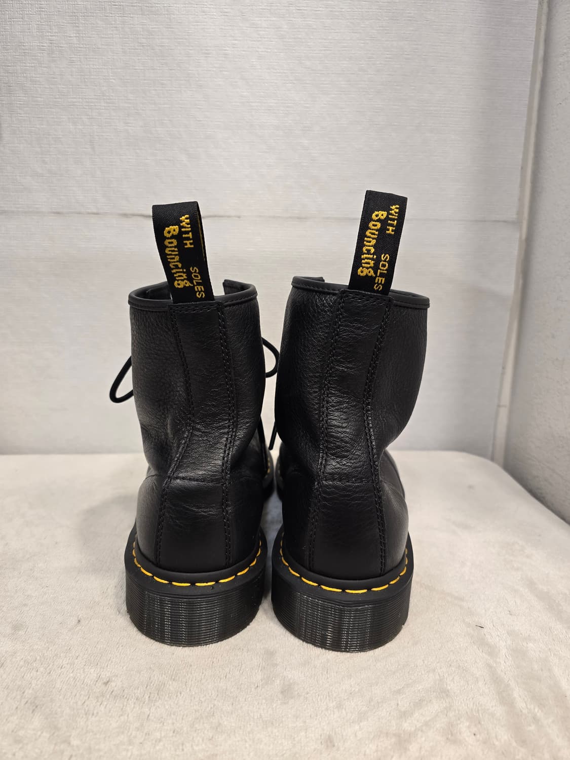 새상품) 닥터마틴 1460 루나 밀드  블랙 부츠 295~300 상품이미지4