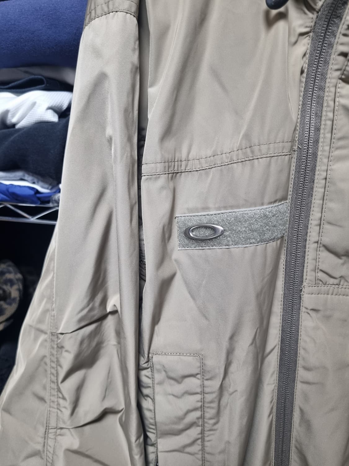 오클리 바람막이 xl 상품이미지4