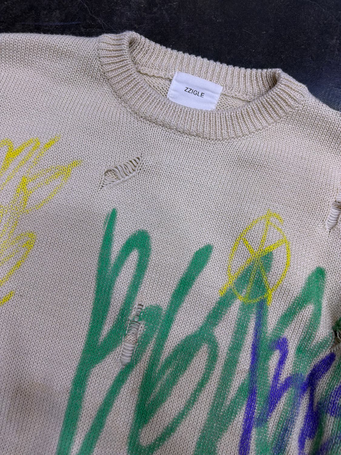 빈티지 데미지 그래피티 프린팅 니트 스웨터 상품이미지4