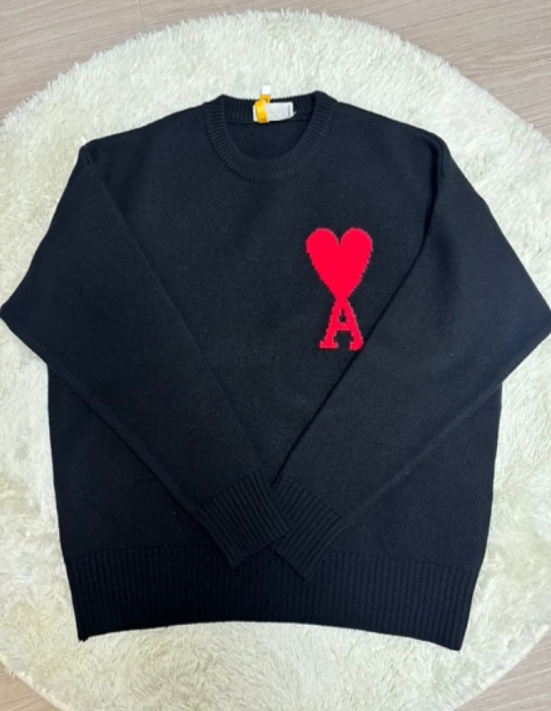 [정품] 아미 하트 로고 블랙 니트 (M 사이즈 / S급) 상품이미지1
