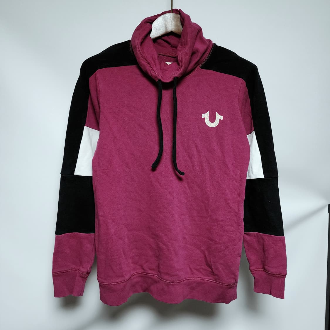 트루릴리젼 Y2k 키치 하이넥 코튼 트레이닝 셋업 (자주빛)
 상품이미지2