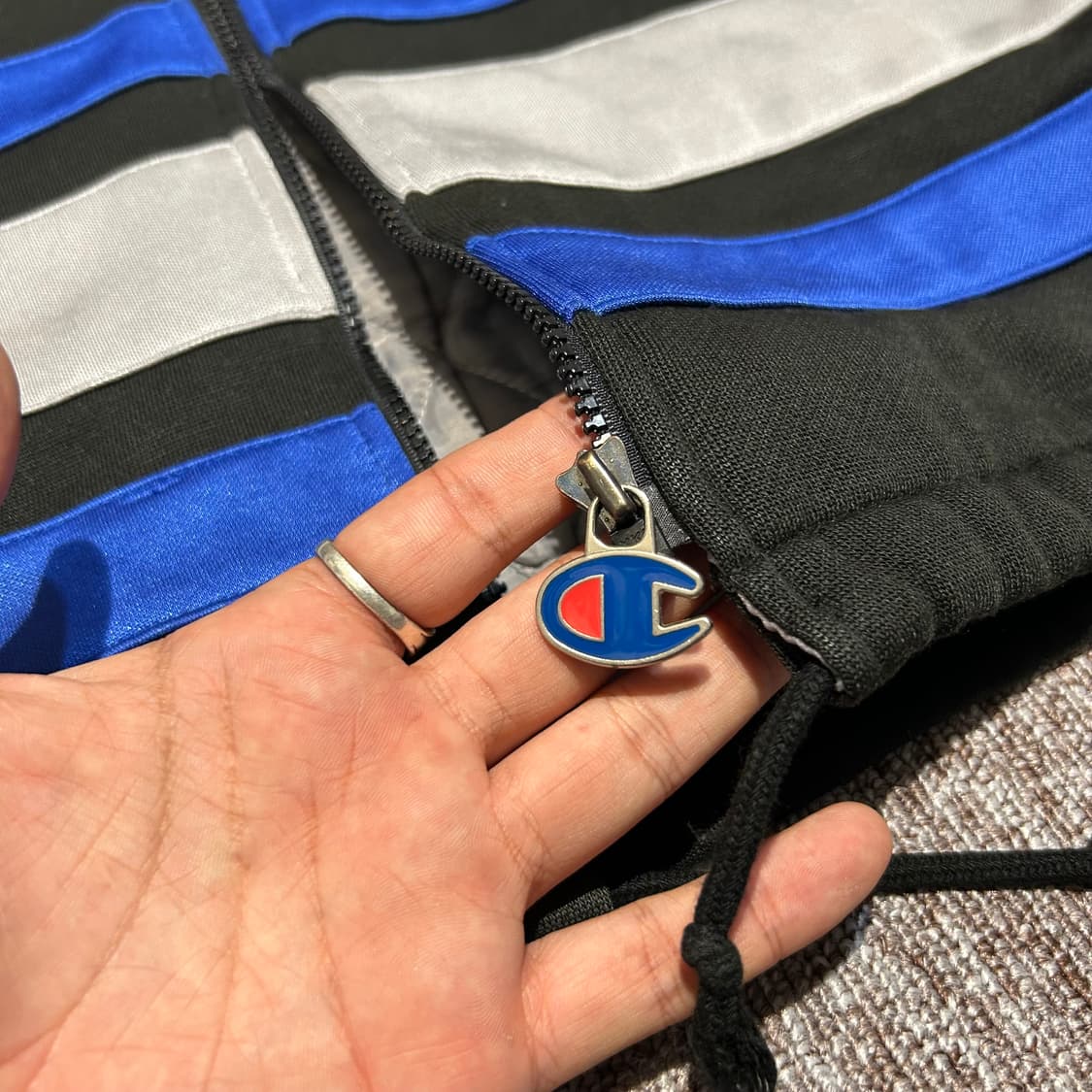 L) 챔피온 올드스쿨 후드집업 퀄팅 안감 양털 안감 상품이미지8