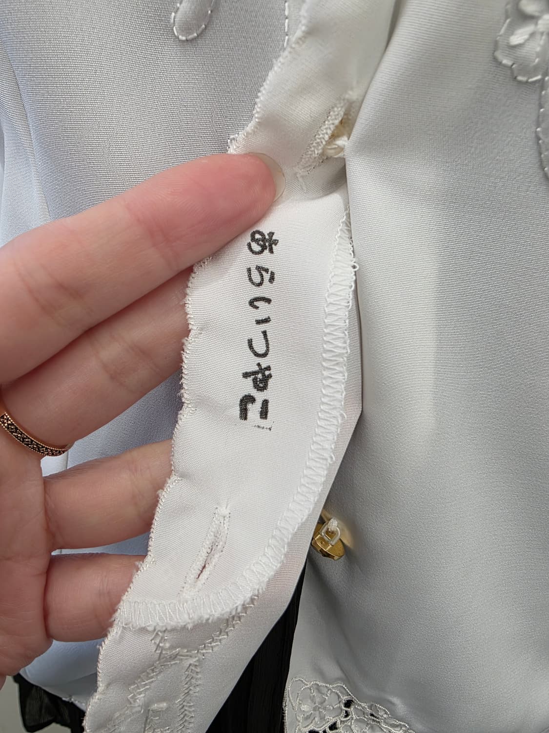 화이트 레이스 자수 블라우스 상품이미지6