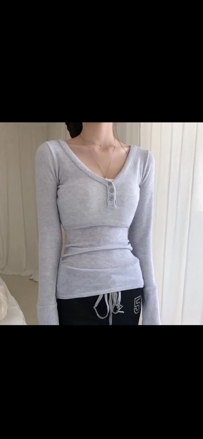클라우드이모션 버터 딥 브이 슬림 버튼티 소라 상품이미지2