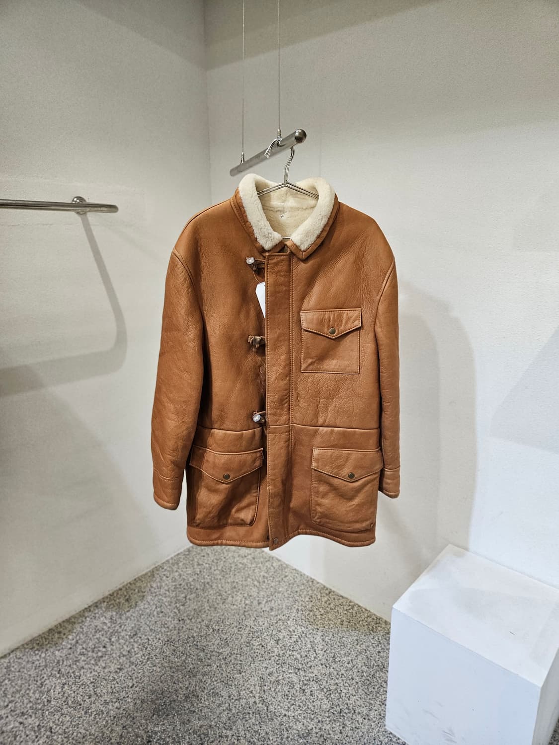 양가죽 무스탕 하프 자켓 상품이미지1