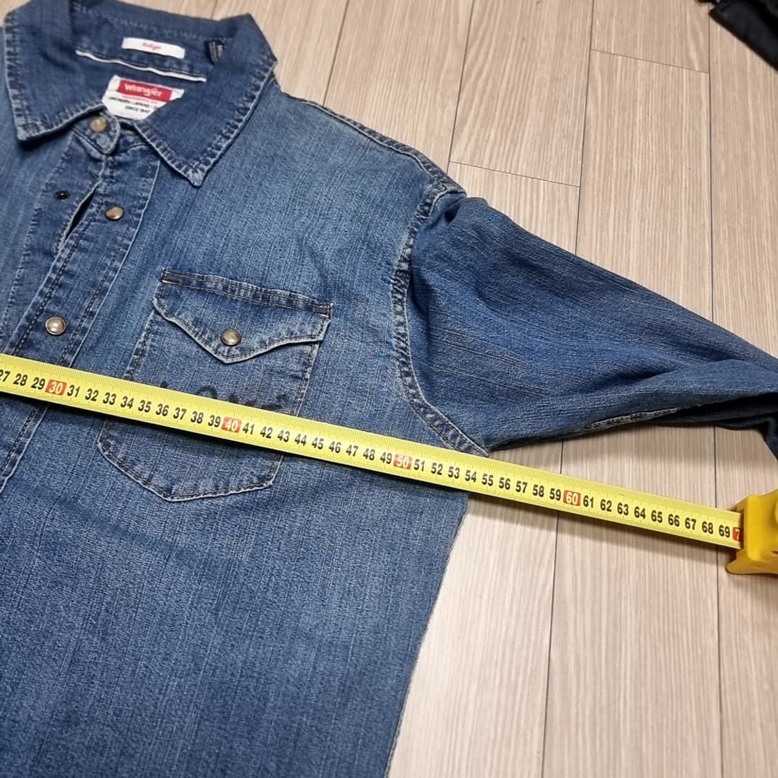 빈티지 랭글러 데님 셔츠 FAKE LOVE 자수(95) 상품이미지2