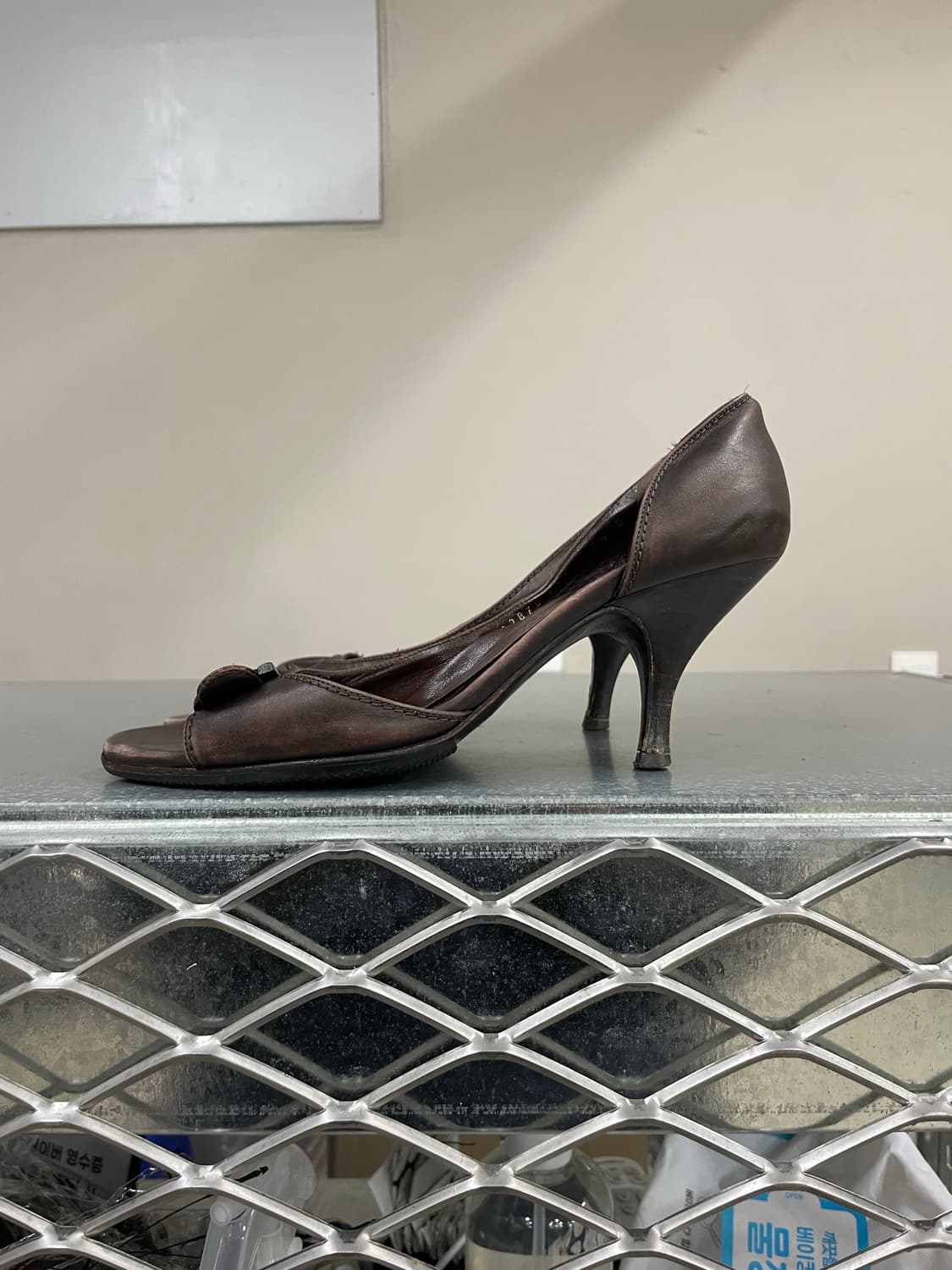 페레가모 바라 레더 힐 6.5D 상품이미지1