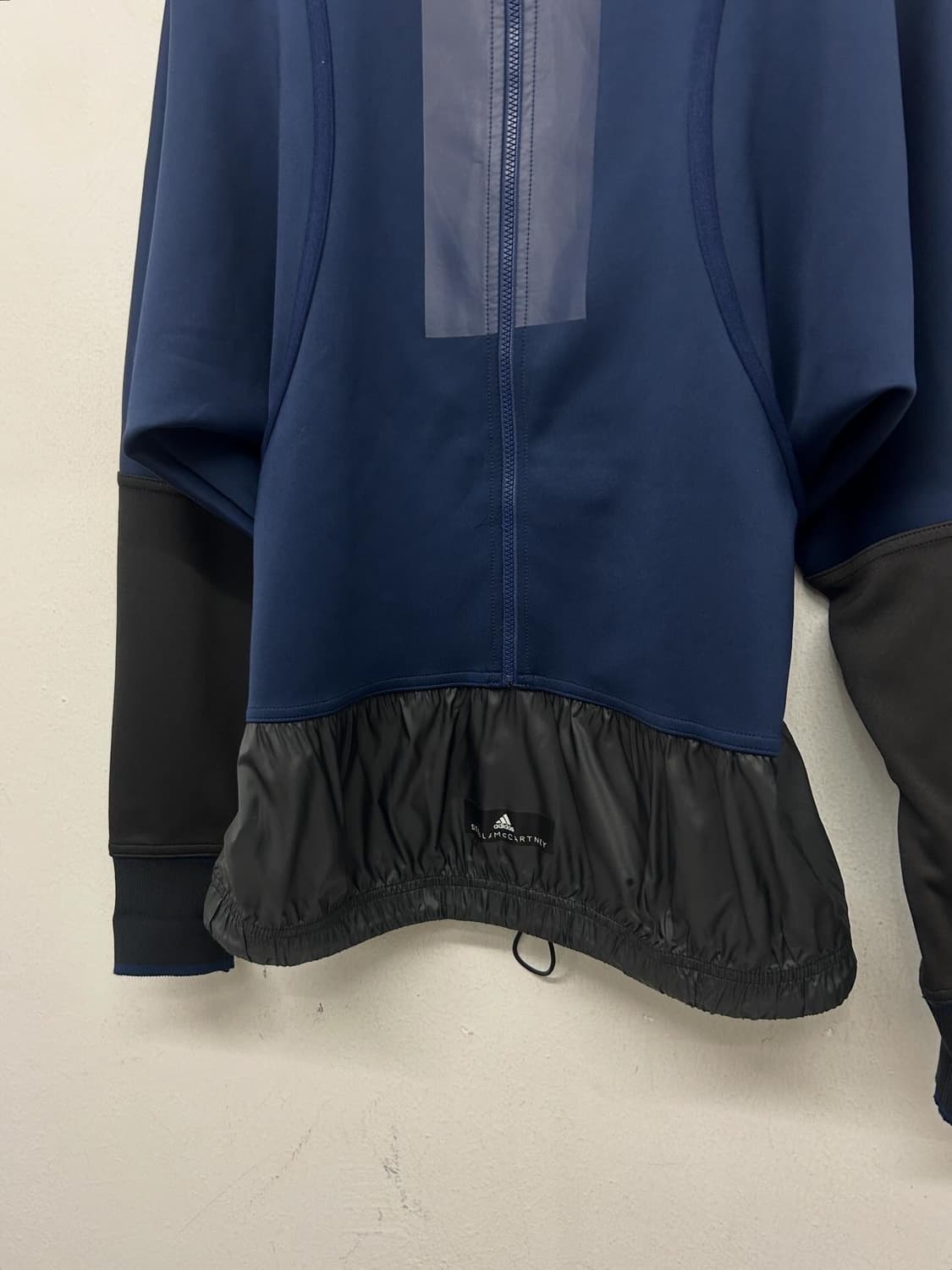 아디다스 스텔라맥카트니 블루 블랙 맨투맨 상품이미지6