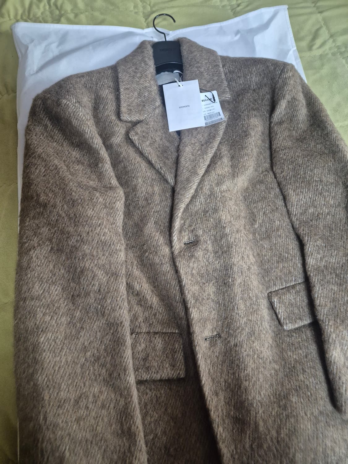 아모멘토 24fw 헤어리 롱코트 브라운 상품이미지6