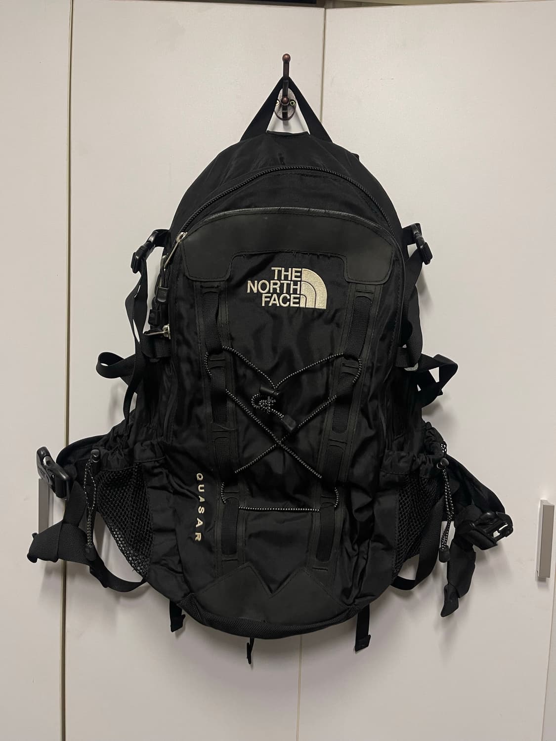 노스페이스 퀘이사 백팩 블랙 ONE(28L) 상품이미지2