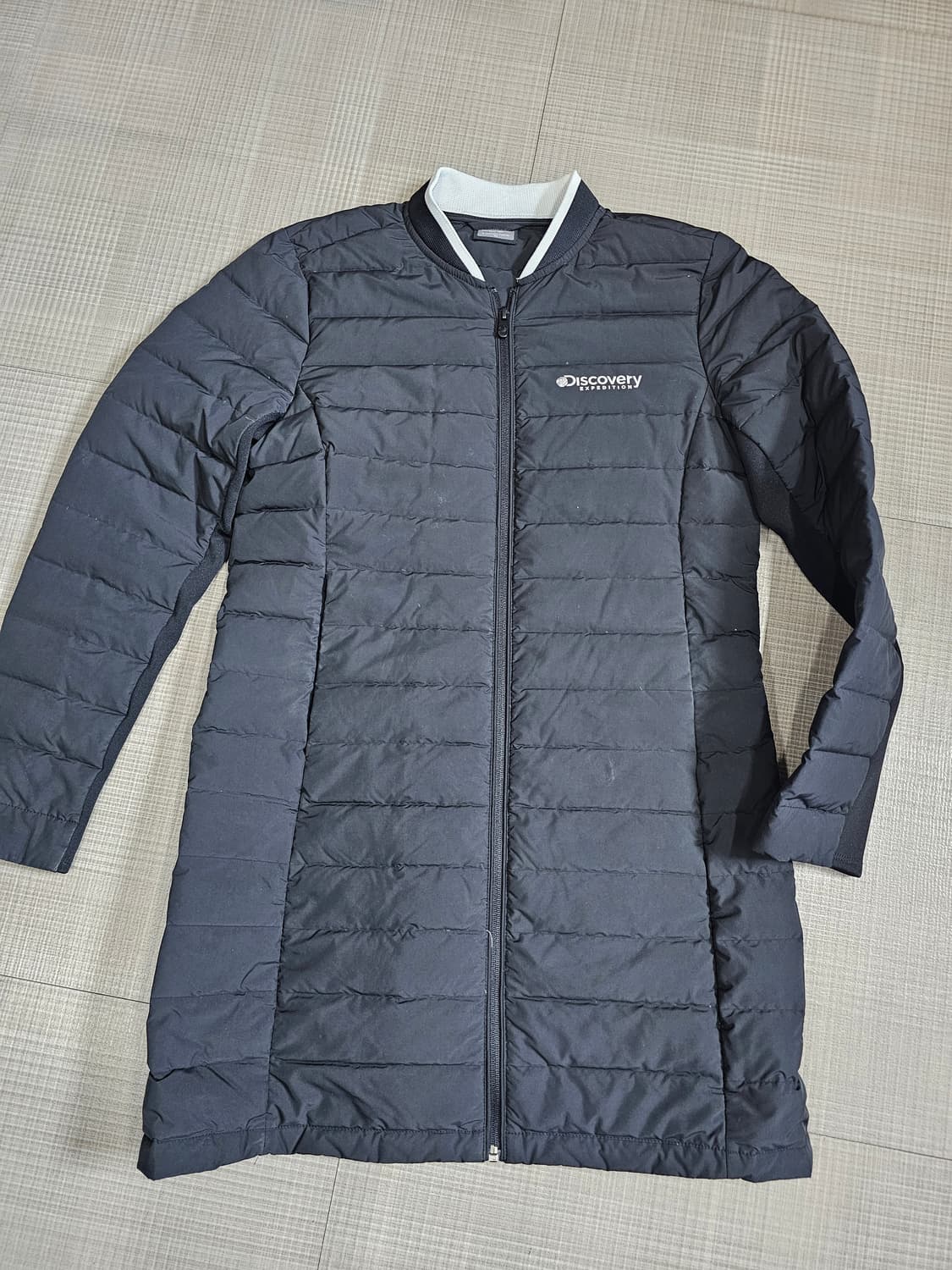 디스커버리 여성 구스다운 하프롱패딩 상품이미지1