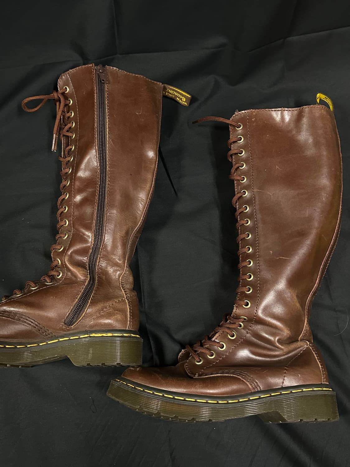 닥터마틴 20홀 220mm 상품이미지1