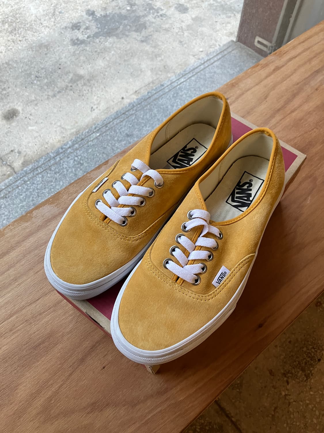 반스 스웨이드 어센틱 망고컬러 상품이미지1