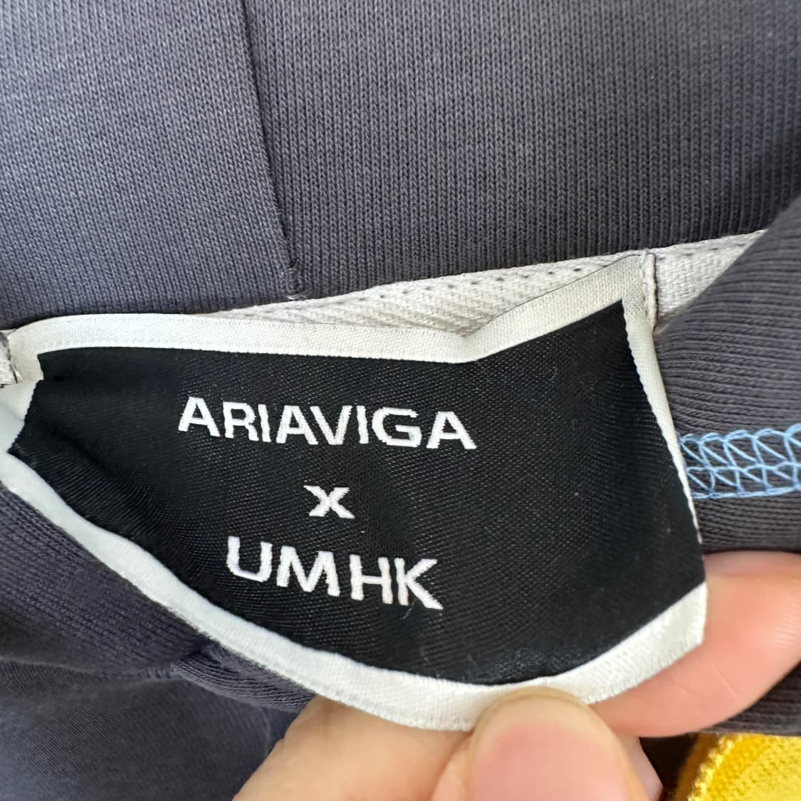   ARIAVIGA X UMHK 남자 기모 후드티 FREE 상품이미지8