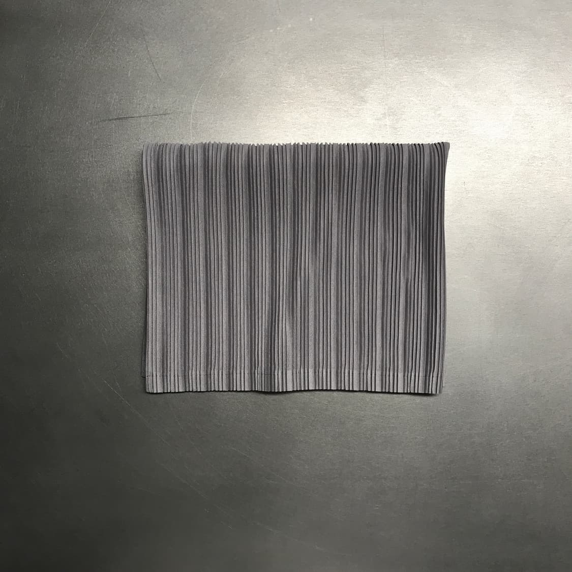 이세이 미야케 플리츠 플리즈 넥워머 그레이 상품이미지1