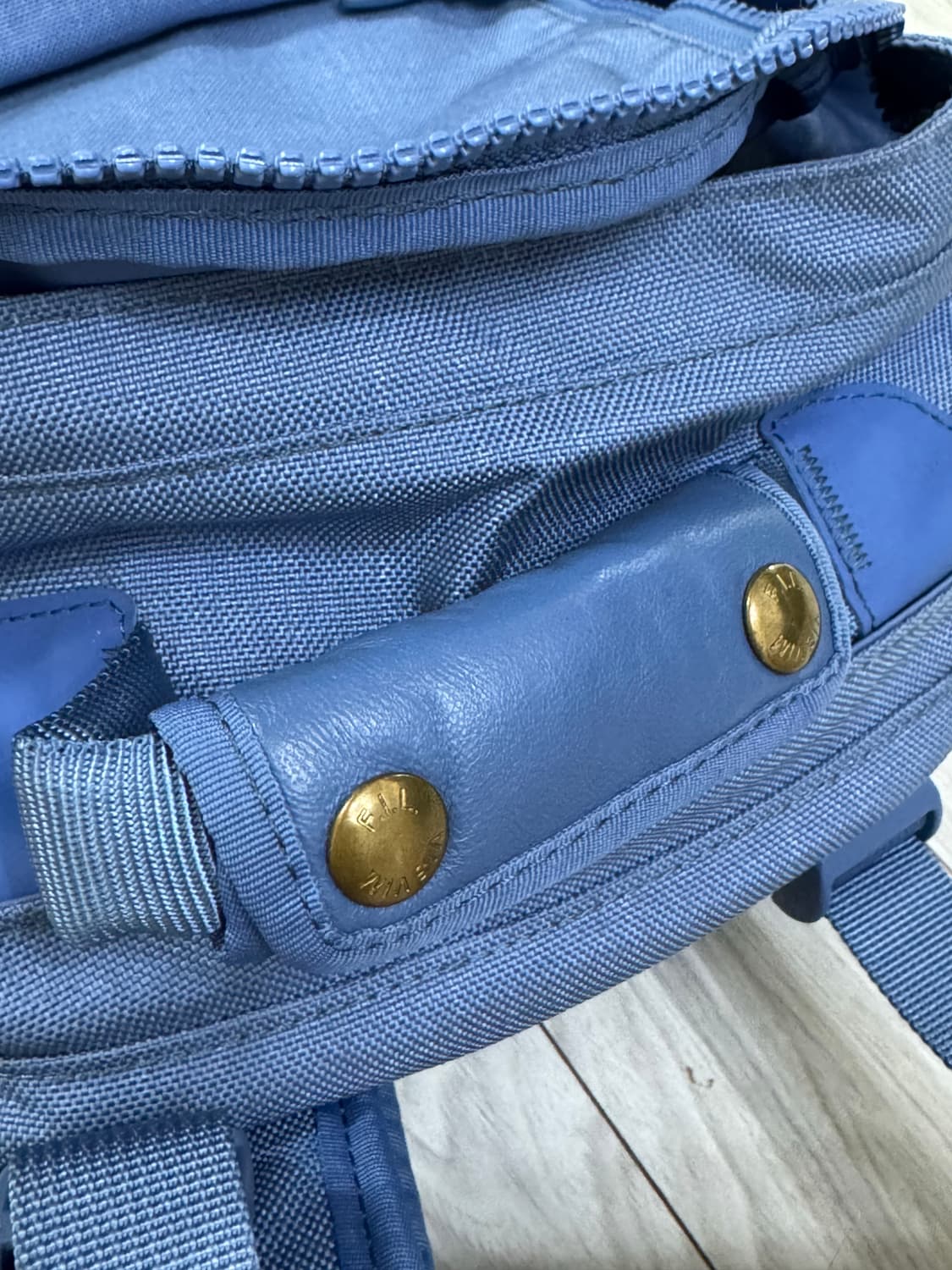 비즈빔 코듀라 22L 백팩 블루 판매합니다. 상품이미지5