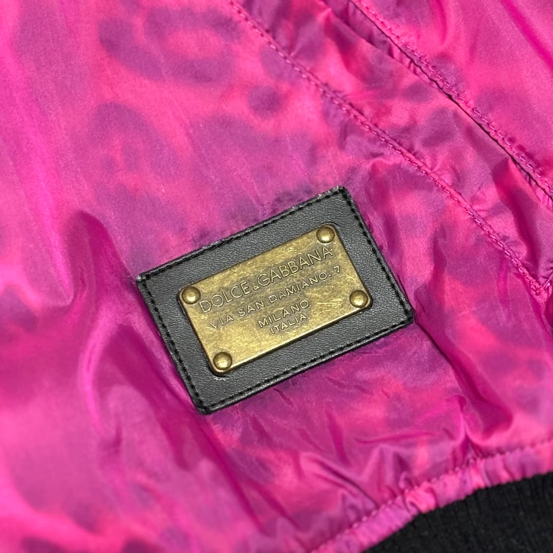 돌체앤가바나(DOLCE & GABBANA) 핫핑크 레오파드 나일론 보머 상품이미지2