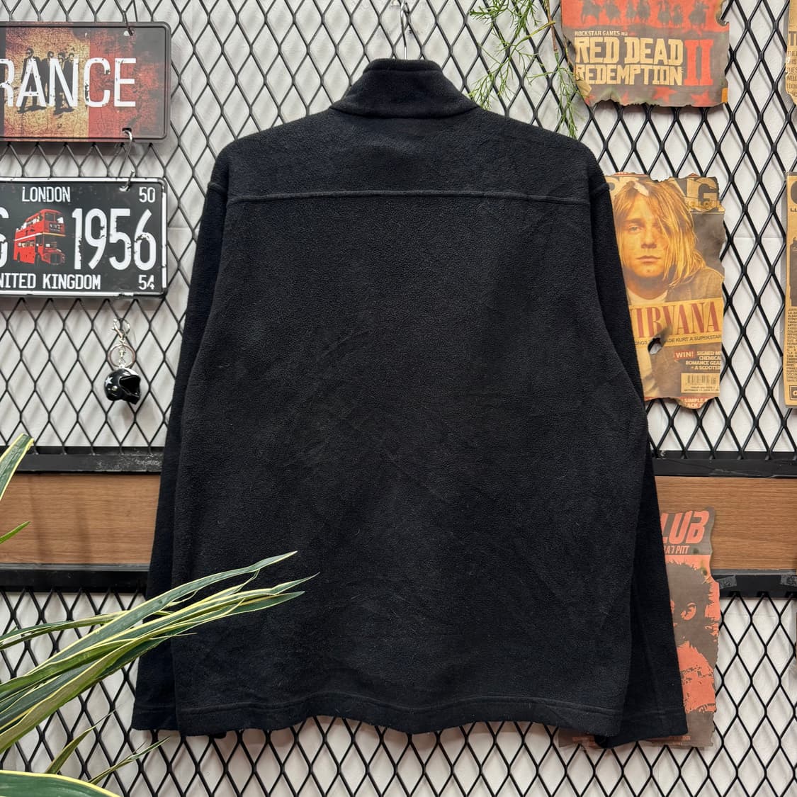 파타고니아 신칠라 베터 스웨터 집업 전면 집업 포켓 포인트 블랙 상품이미지2