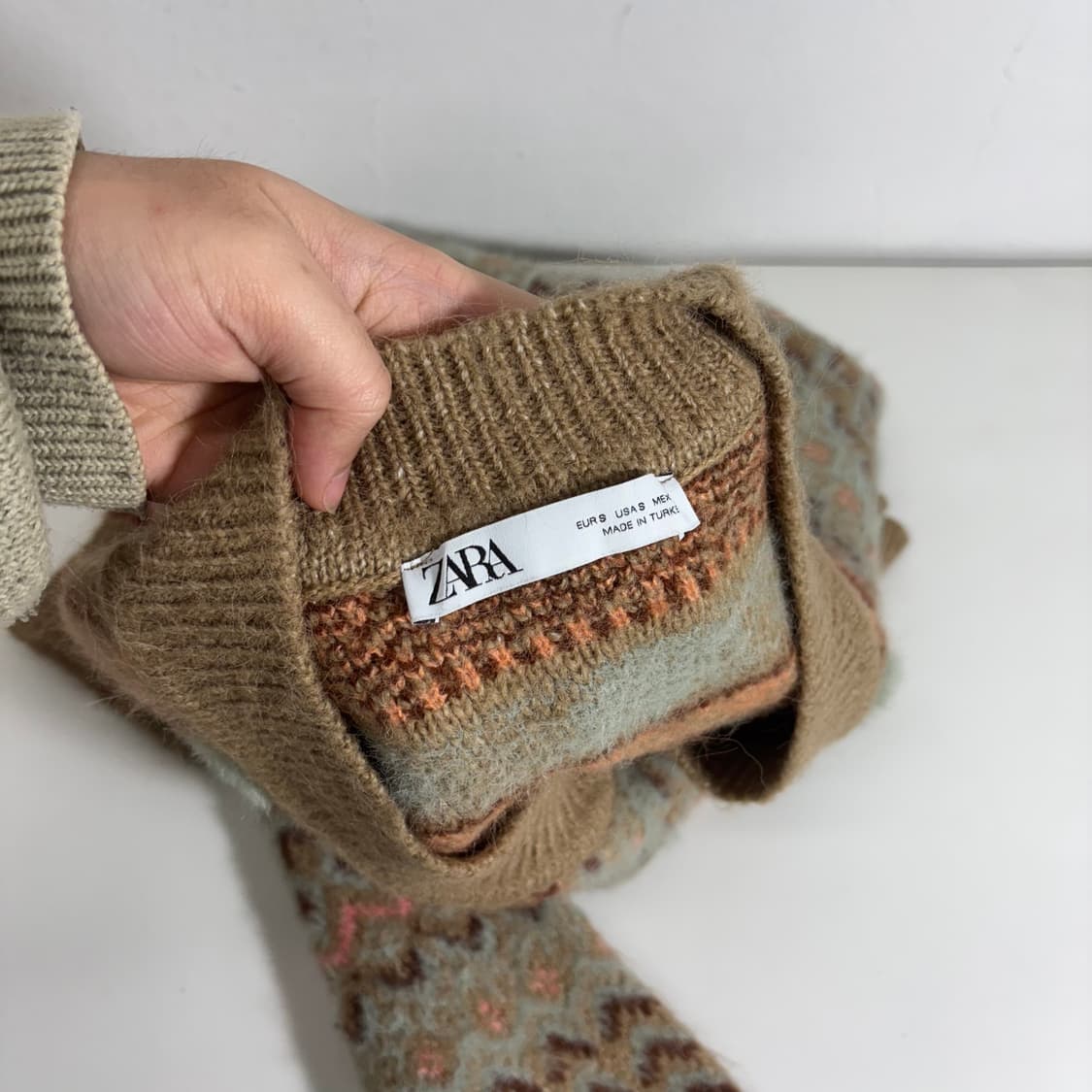 우먼S-M 자라우먼 베이지 크롭 브이넥니트 상품이미지4