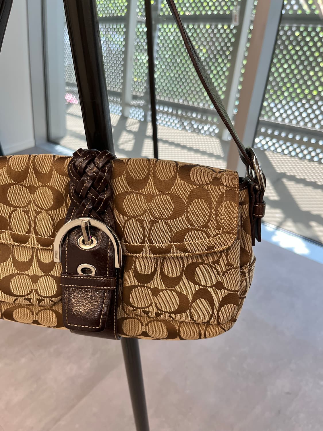 Coach Basic Pocket Bag 상품이미지4