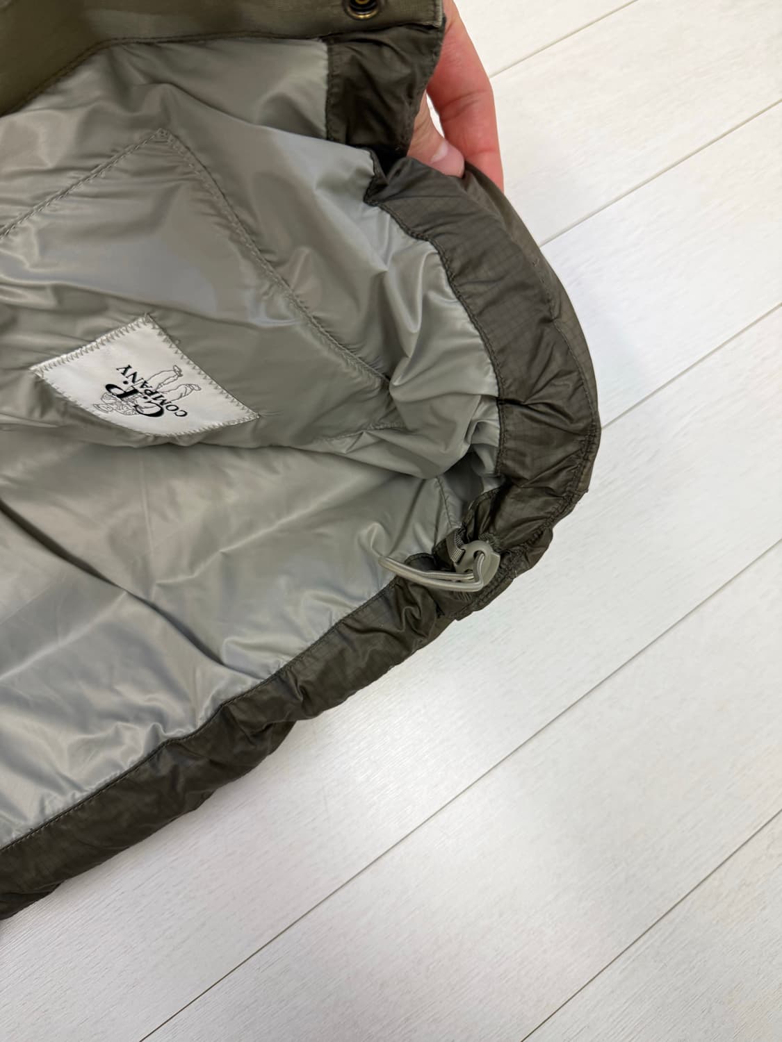 cp컴퍼니 DDshell 디디쉘 52 사이즈 밑단 스트링 양쪽 있어서 길 상품이미지4