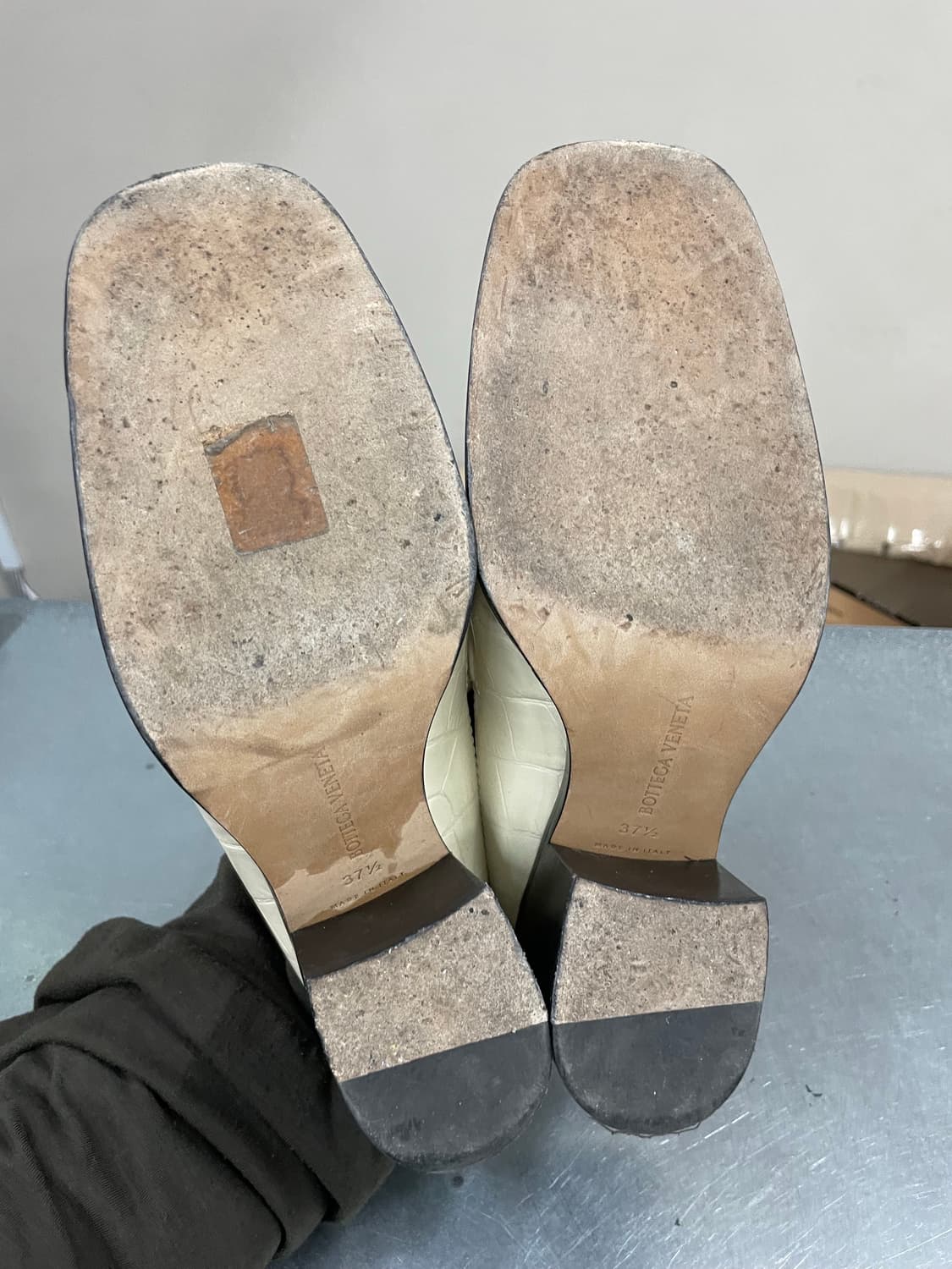 보테가 베네타 오프화이트 크록 힐 뮬 EU37.5 (gr-3753) 상품이미지6