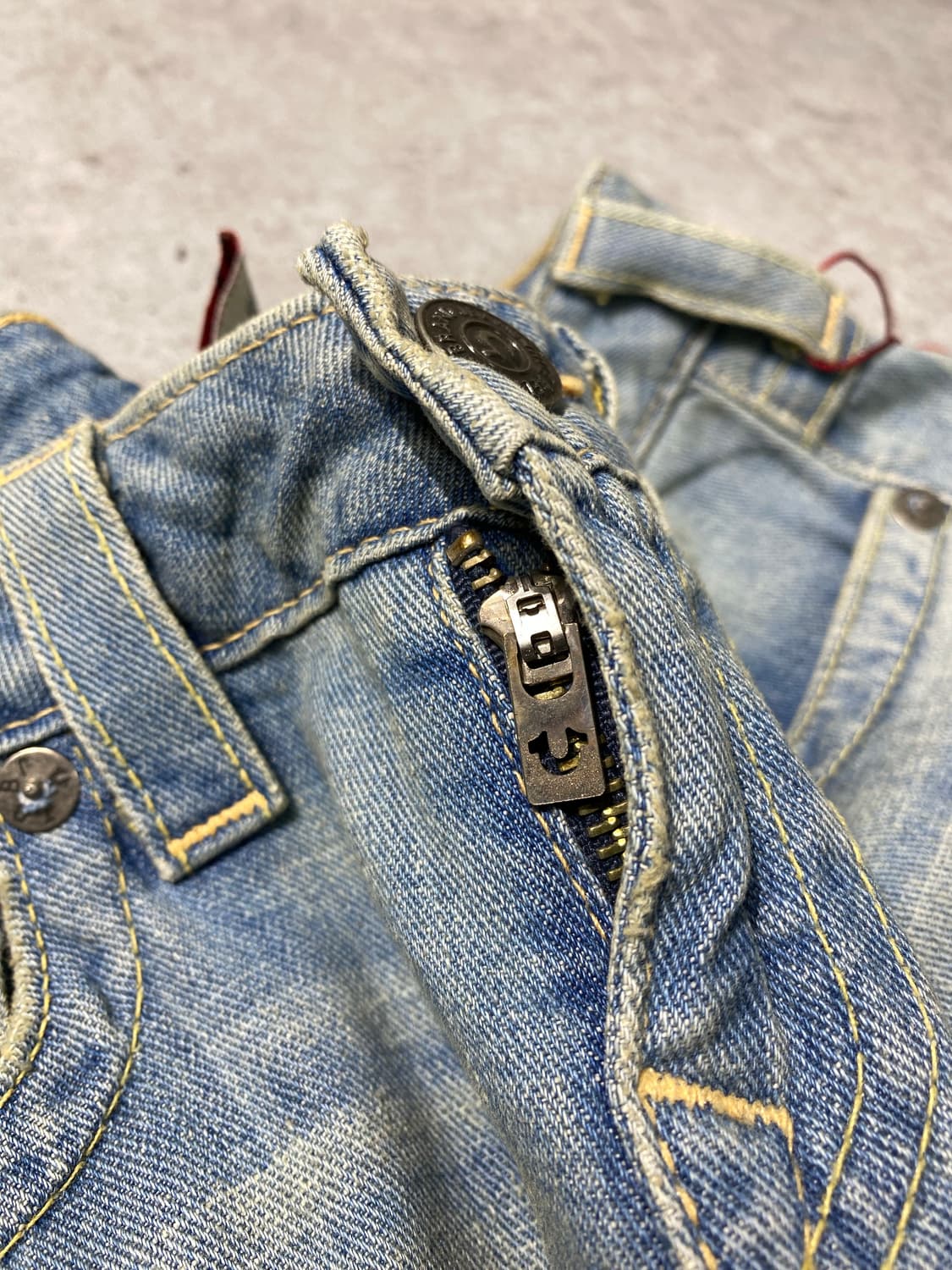 [28] True Religion 트루릴리전 데드스탁 부츠컷 데님팬츠 상품이미지3