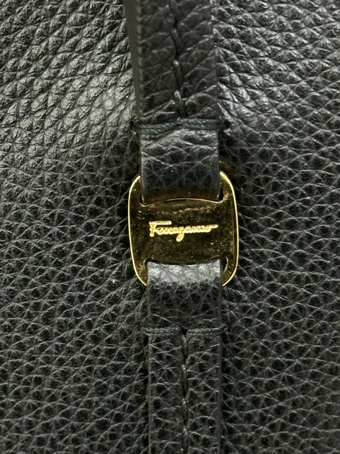 페레가모 간치니 쇼퍼백 상품이미지5