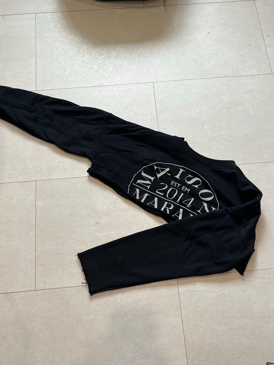 메종마레 컷오프 크루넥 블랙 34 상품이미지2