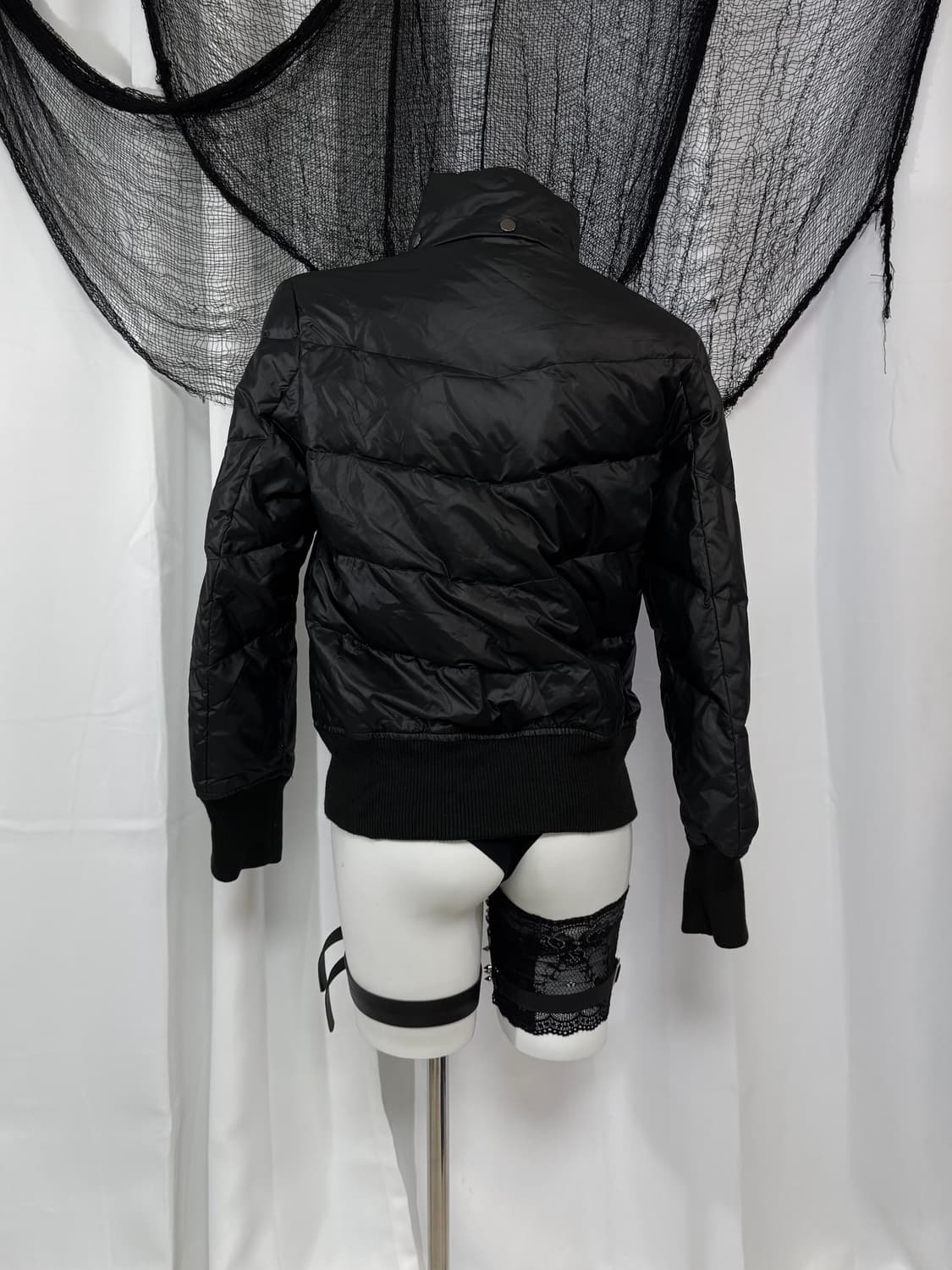 black padding 상품이미지3