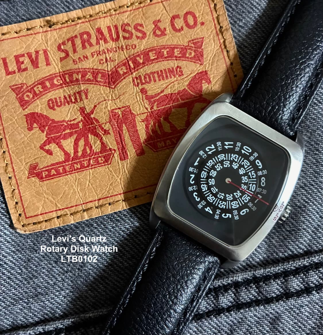 2000s Levi's Quartz Rotary Disk Watch 상품이미지1