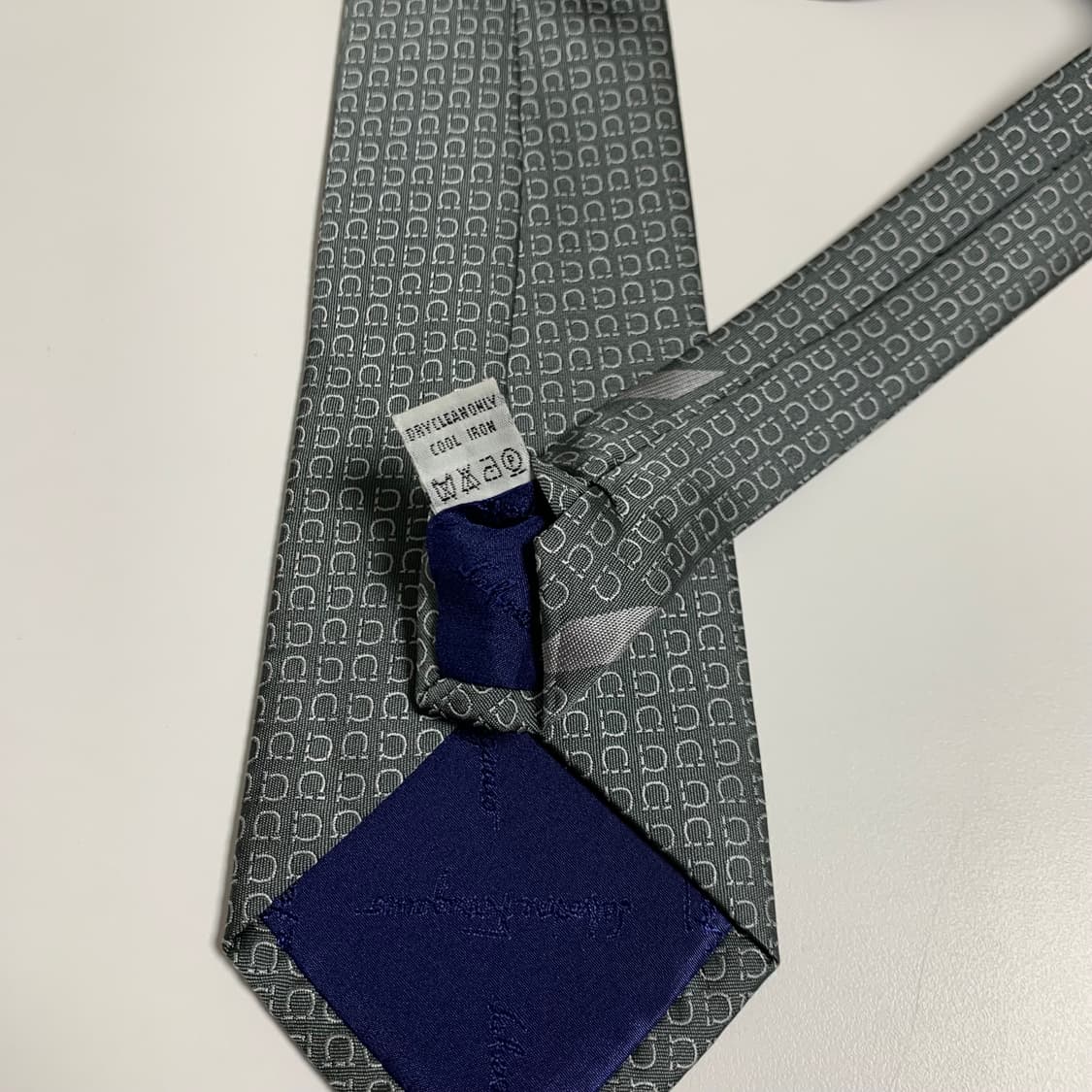 살바토레 페레가모 간치니 명품넥타이 100실크 A+등급 상품이미지7