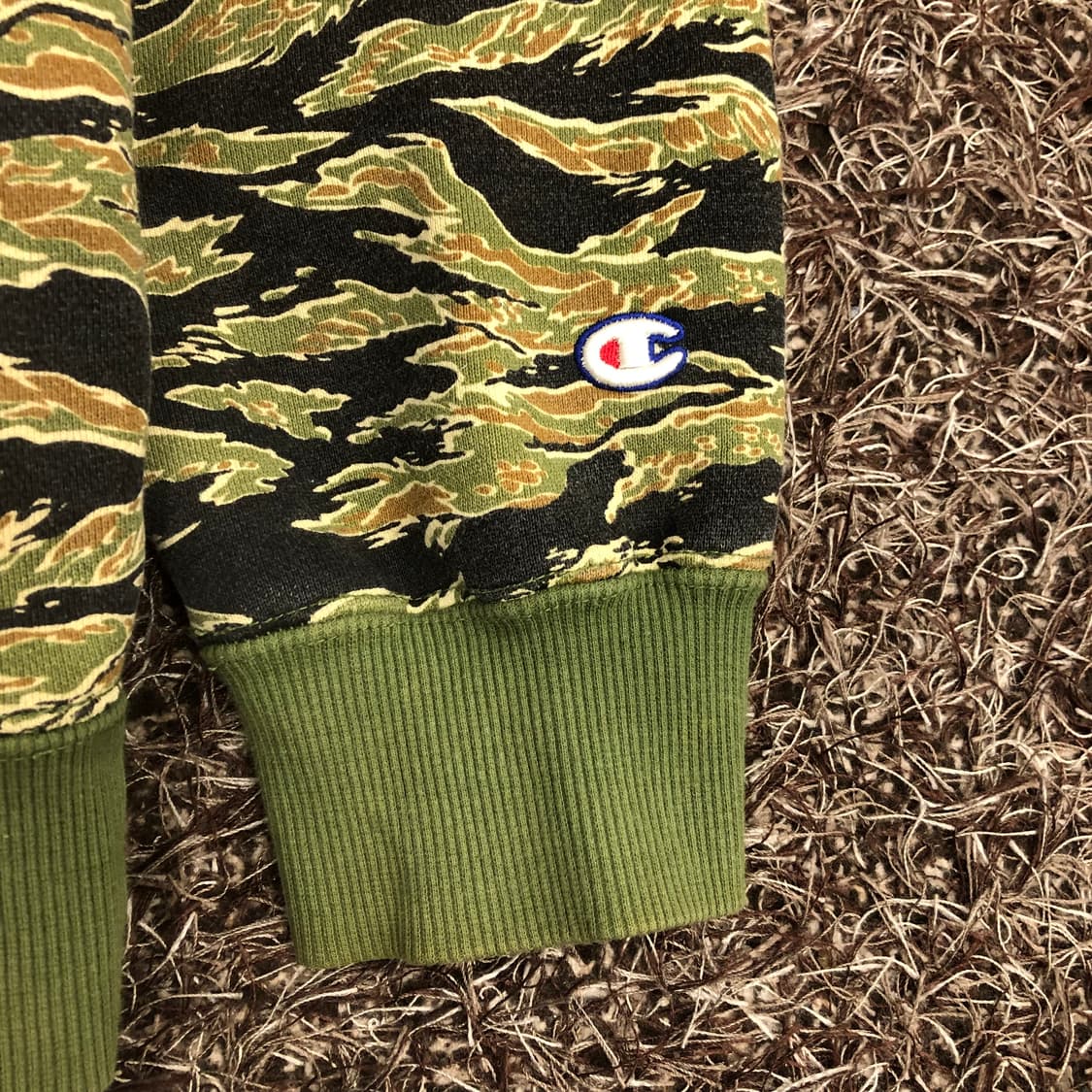 챔피온 재팬 타이거 카모 후드티 상품이미지3