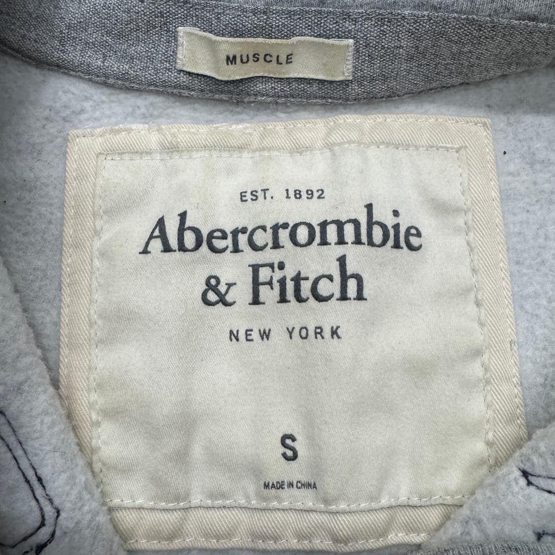 아베크롬비 Y2K 아치로고 후드집업 그레이 상품이미지5