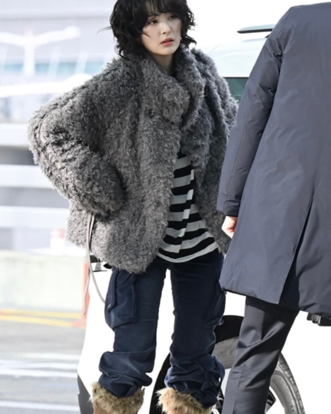 코이세이오 퍼 자켓 다크 그레이 상품이미지1