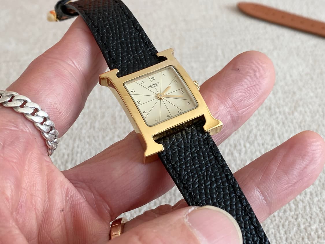 에르메스 H아워 1.201 금장 여성용 쿼츠 PM 사이즈 상품이미지4