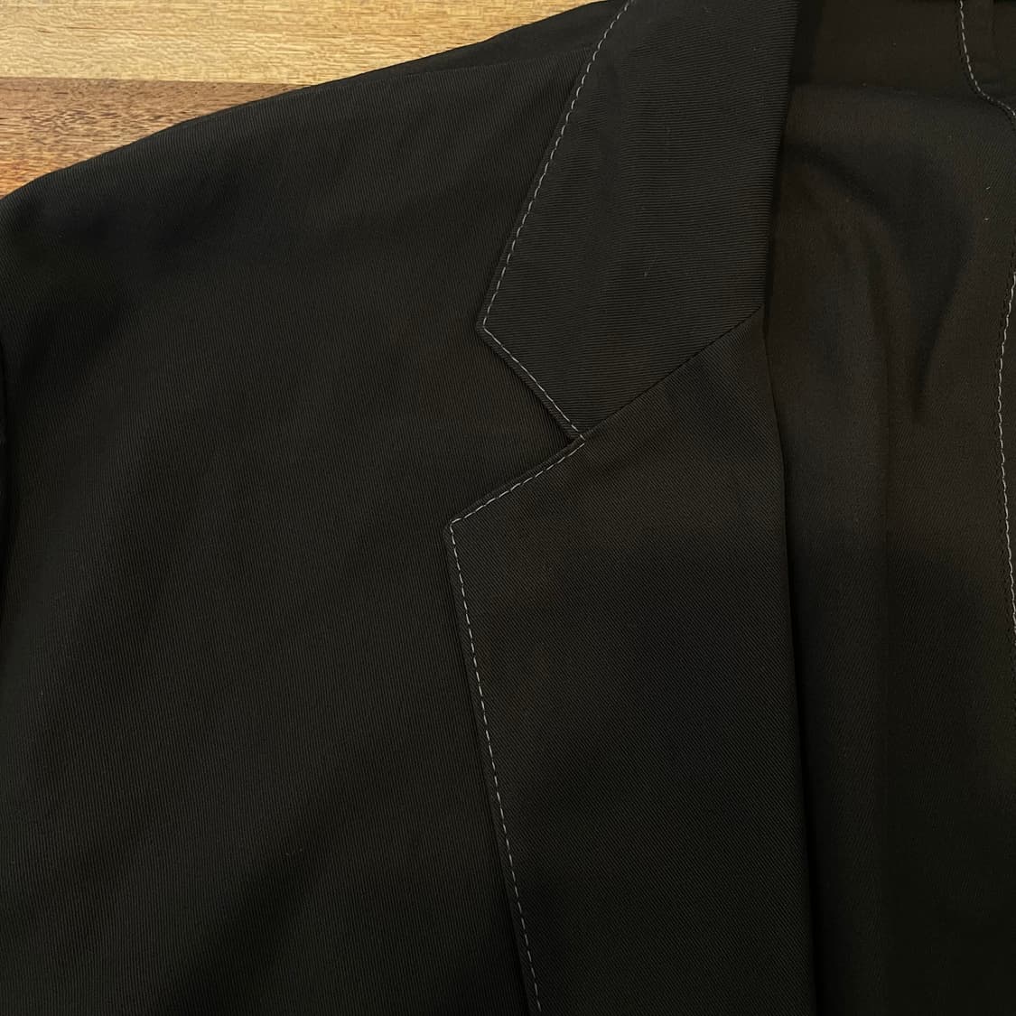 에르메스 24ss 스티치 지퍼 포켓 블레이져 상품이미지8