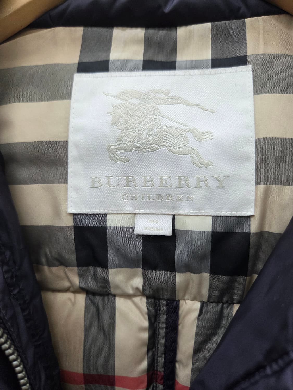 버버리 칠드런 구스다운 롱패딩 상품이미지4