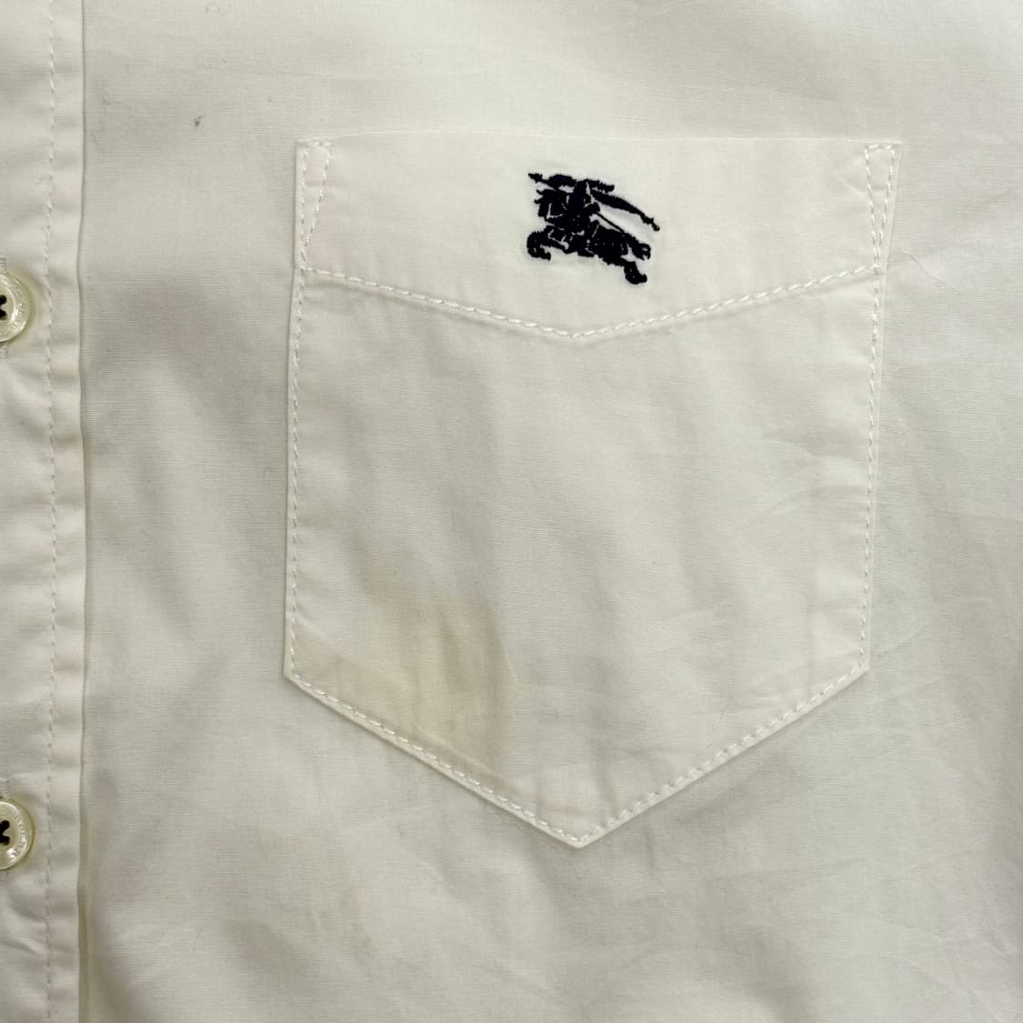 버버리 블랙 라벨 포켓 반팔 셔츠 로고 자수 롤업 슬리브 아이보리 상품이미지10
