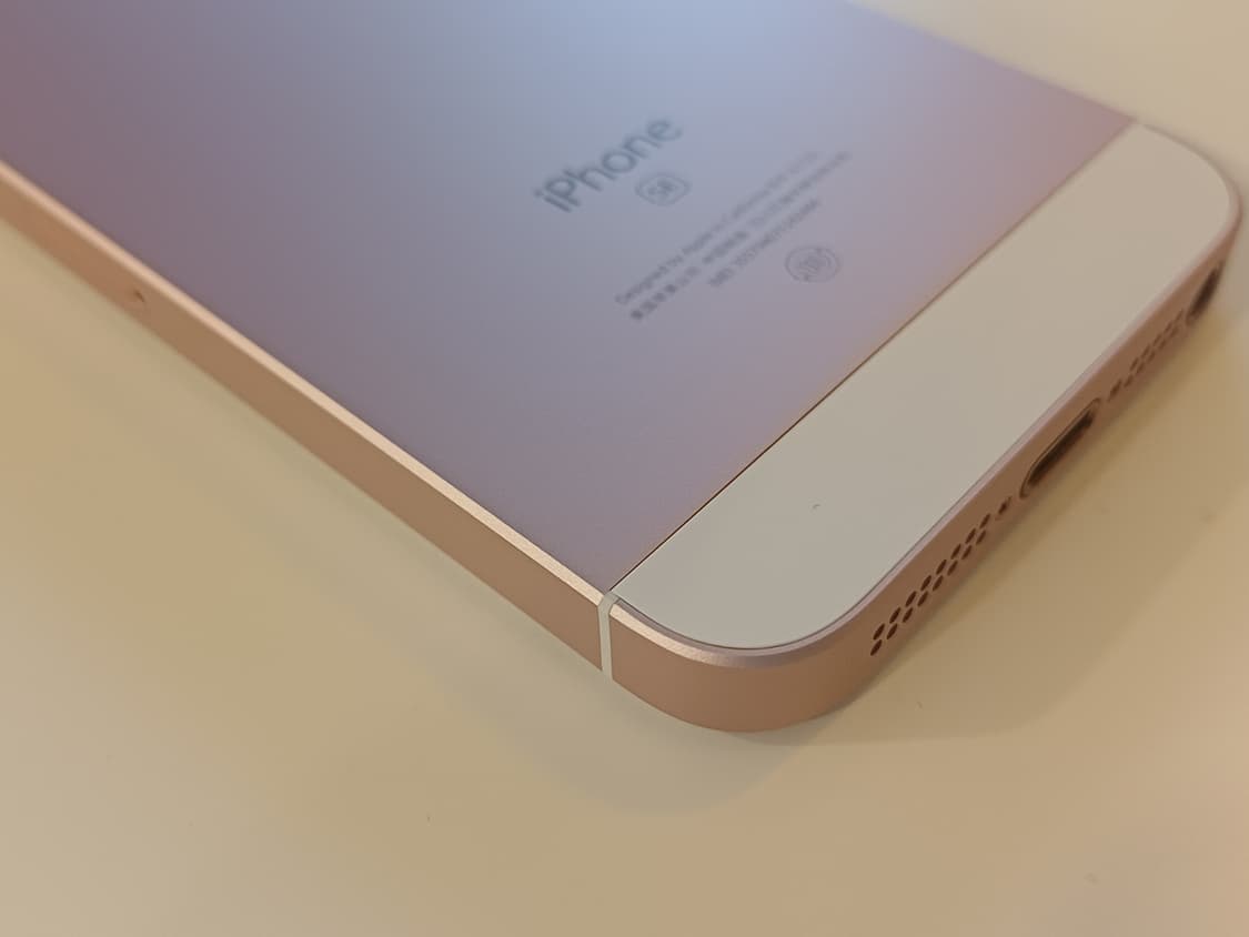 [순정정품] 아이폰 SE1 128GB 배터리신품 무음카메라 홍콩판 상품이미지9