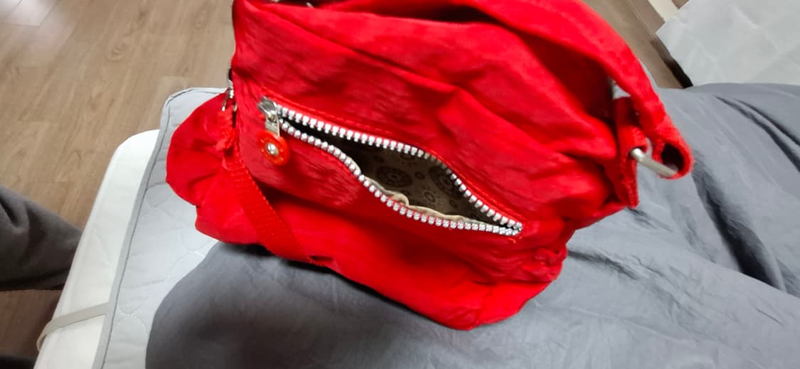 키플링 레드 크로스백 + 키링 상품이미지7