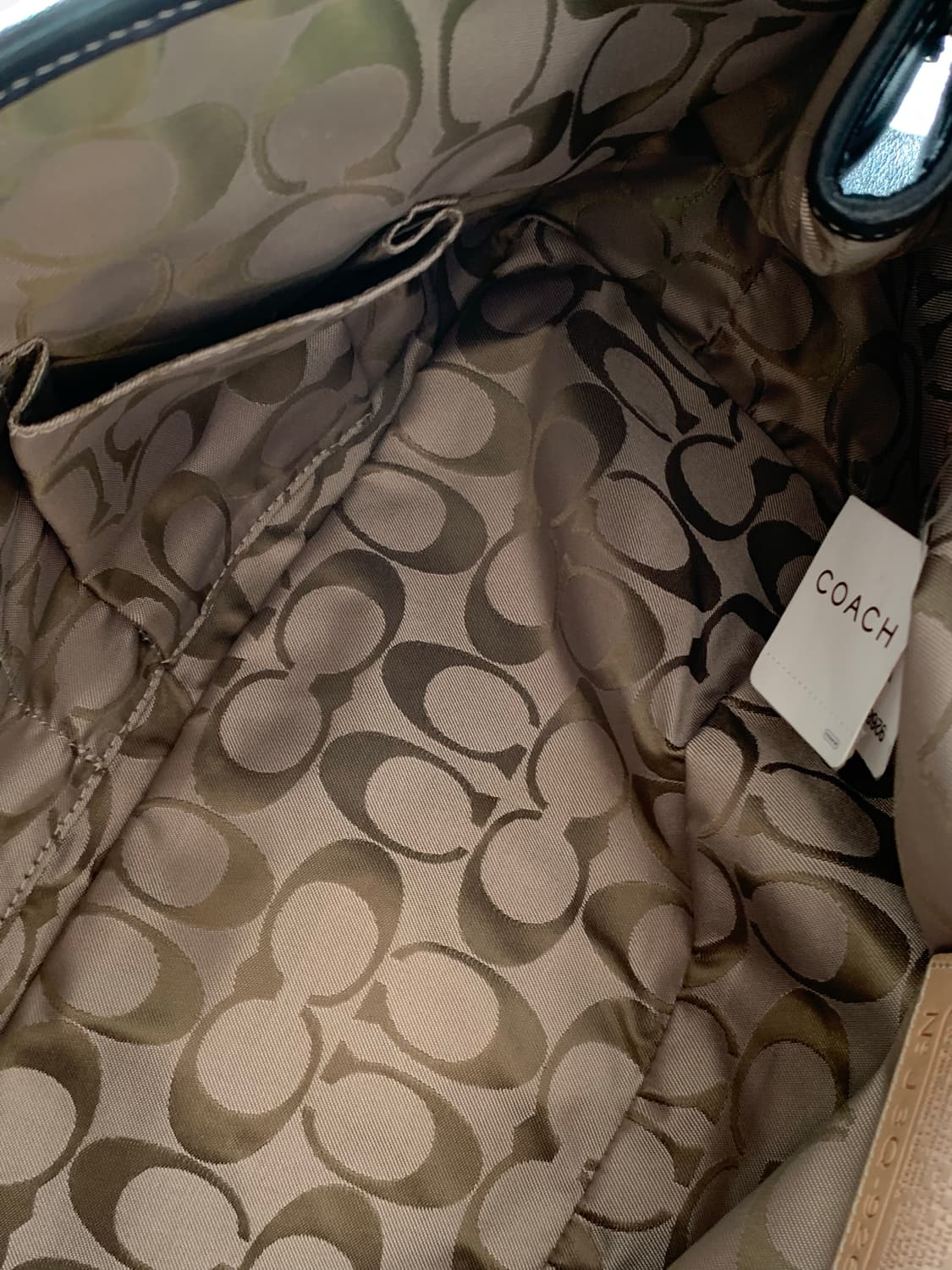 희귀 🖤 [S급] Coach 블랙 레더 베이지 포인트 버클백 상품이미지10
