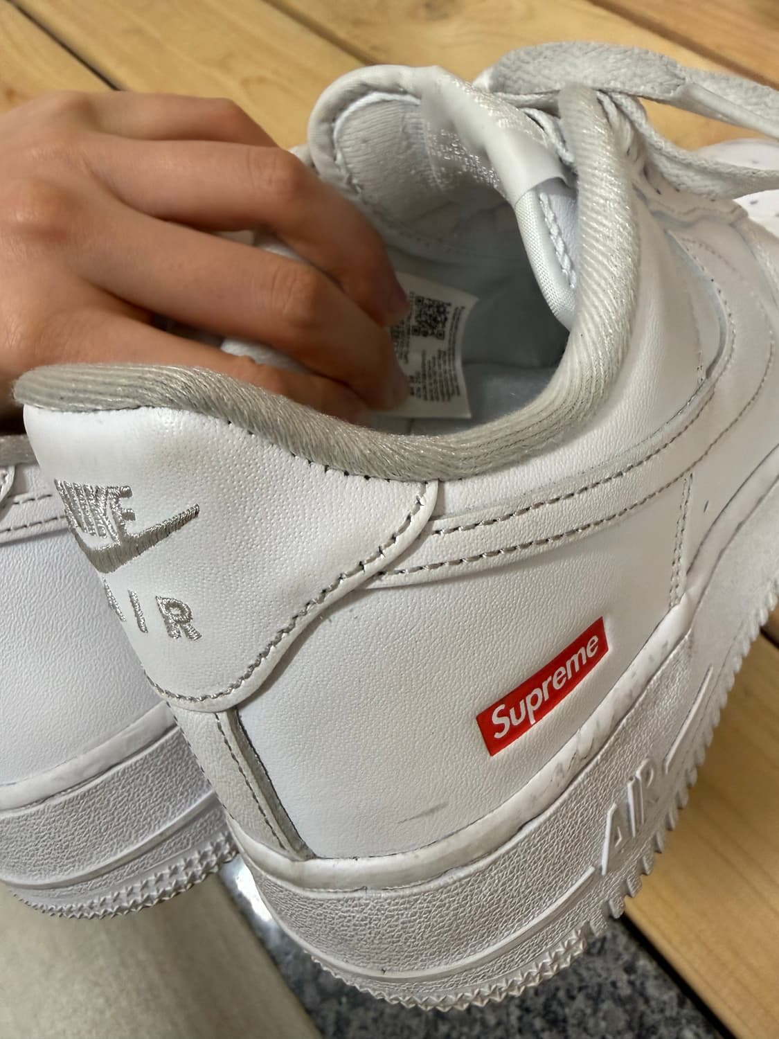 슈프림 에어포스 화이트 250 상품이미지4