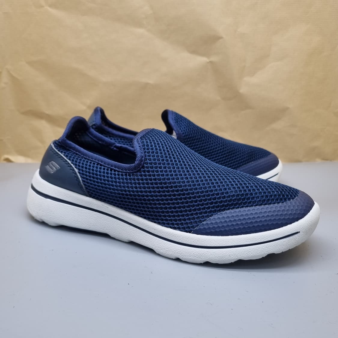 스케쳐스 고워크 슬립온 245 상품이미지1