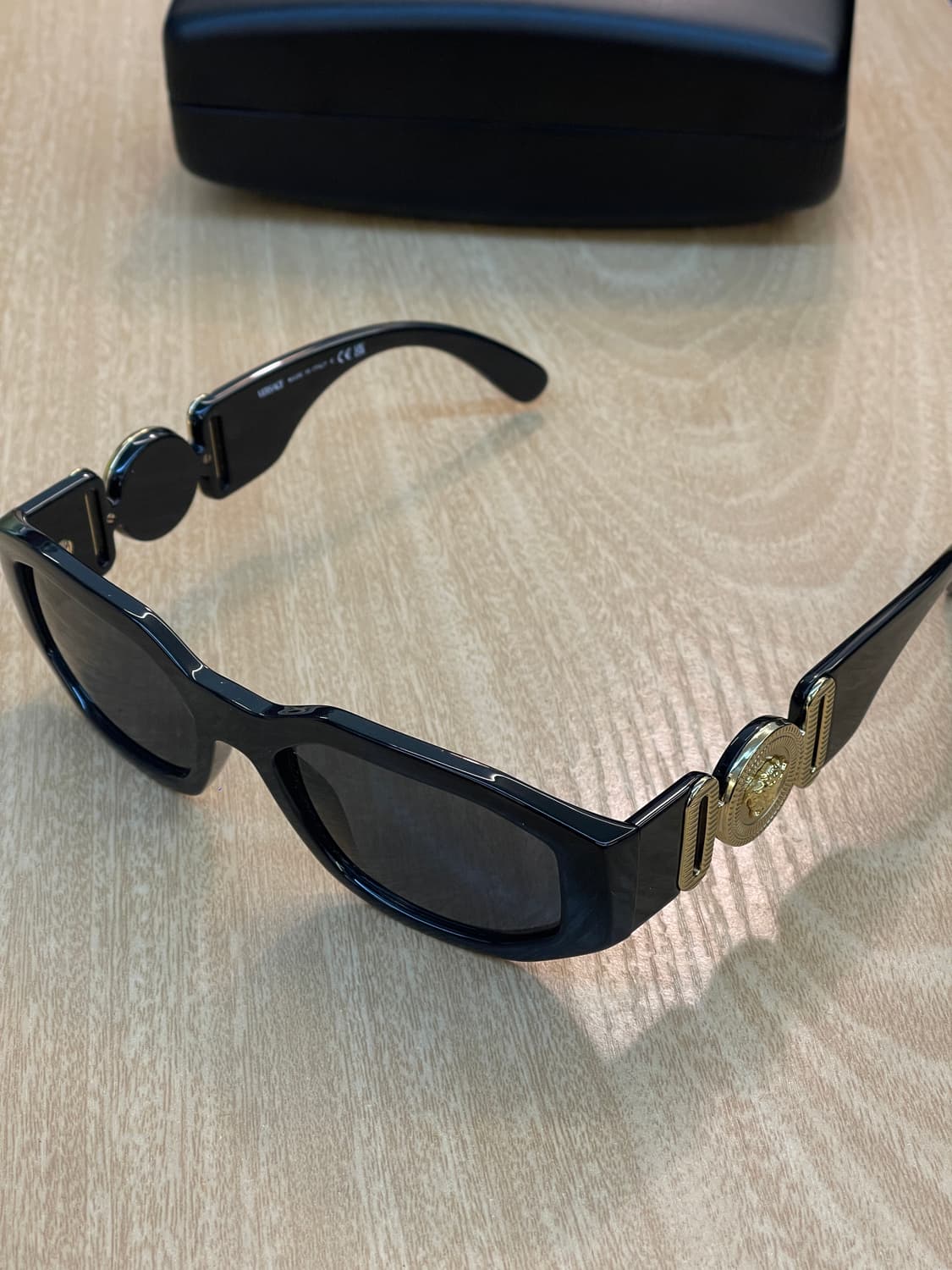 베르사체 메두사 선글라스 블랙 상품이미지4