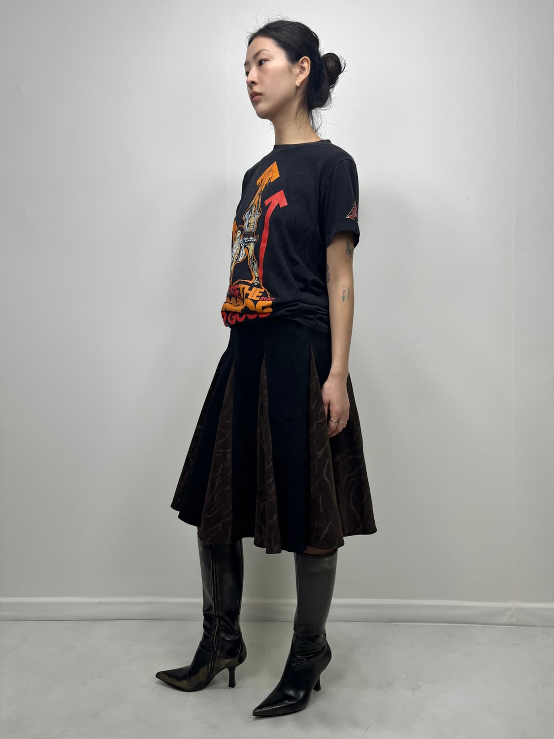 ROSE CHARM SUEDE PLEATS SKIRT 상품이미지5