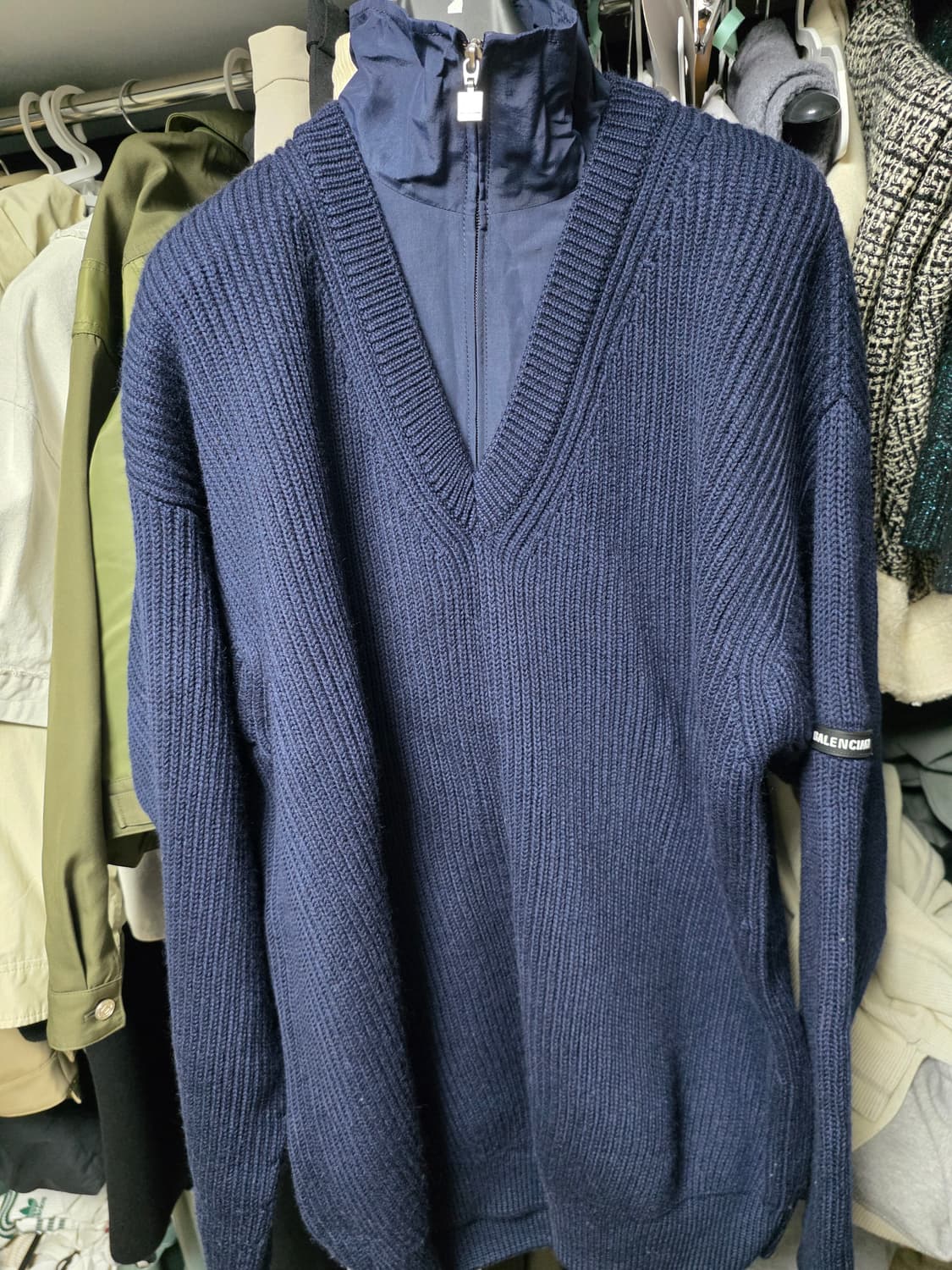 발렌시아가 니트 라지사이즈 M 상품이미지1