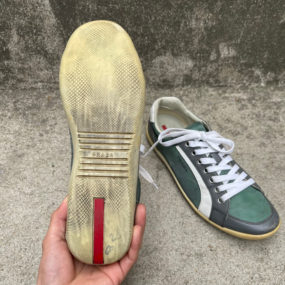 [8.5] Prada VTG 2000s 로우 스니커즈 (270~275) 상품이미지9