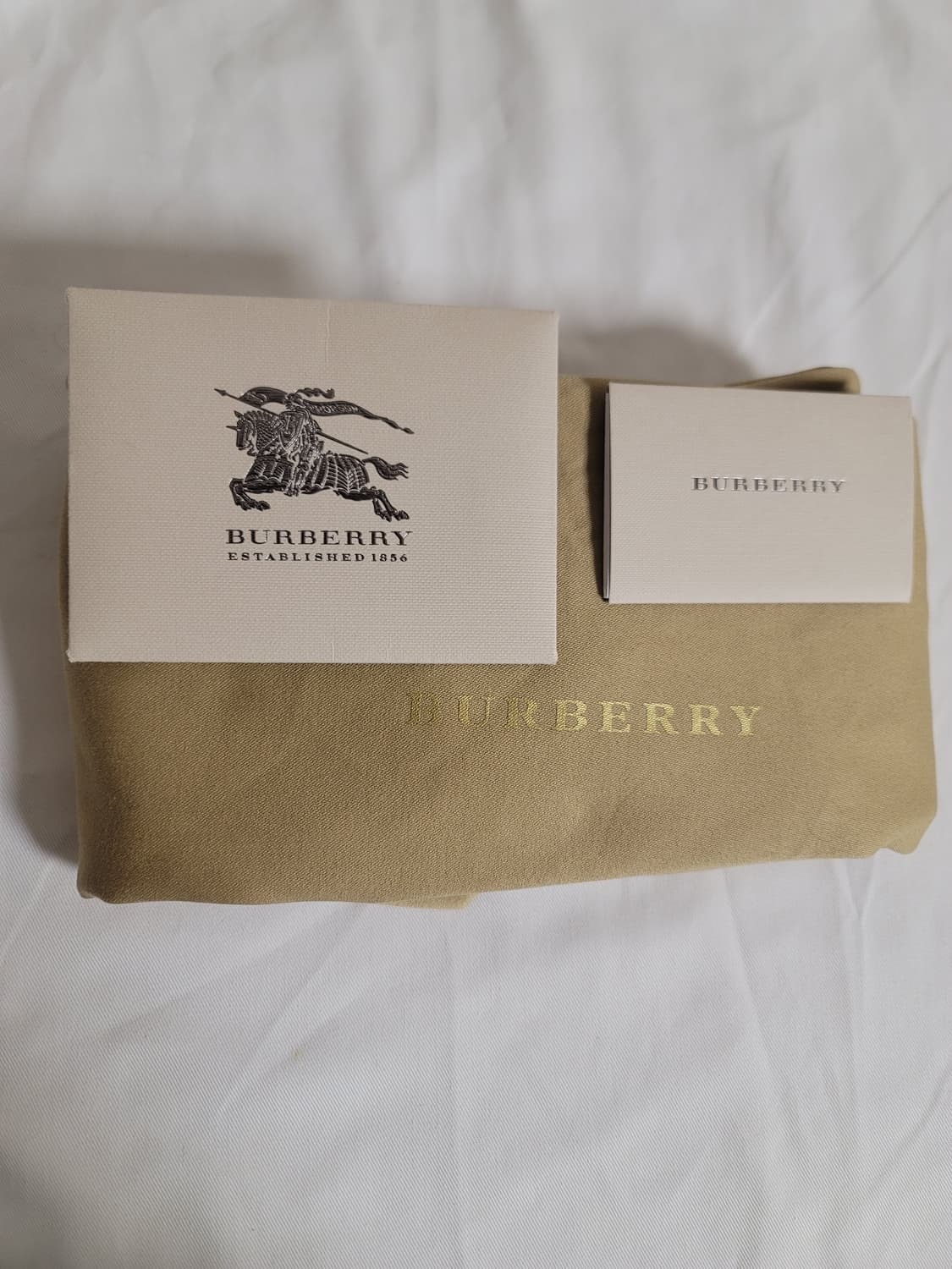 버버리 가방 크로스백/토트백(디올샤넬보테가루이비통구찌셀린느생로랑발렌시아가 상품이미지7