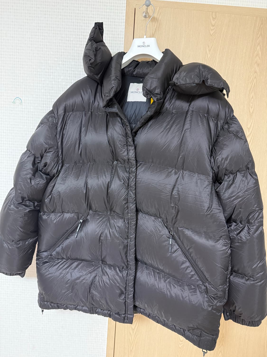 몽클레어 x 하이크 갈렌스톡 4사이즈 판매 상품이미지3